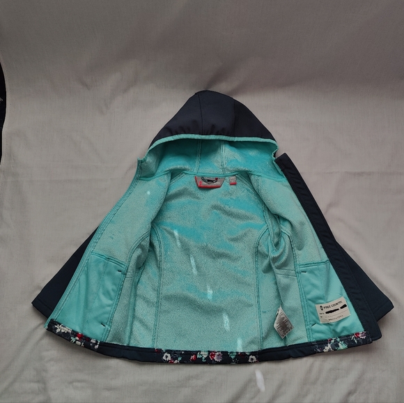 Free Country Girl's Softshell Wind & Water Resistant - Gray Floral - Size 5/6 - Picture 6 of 13